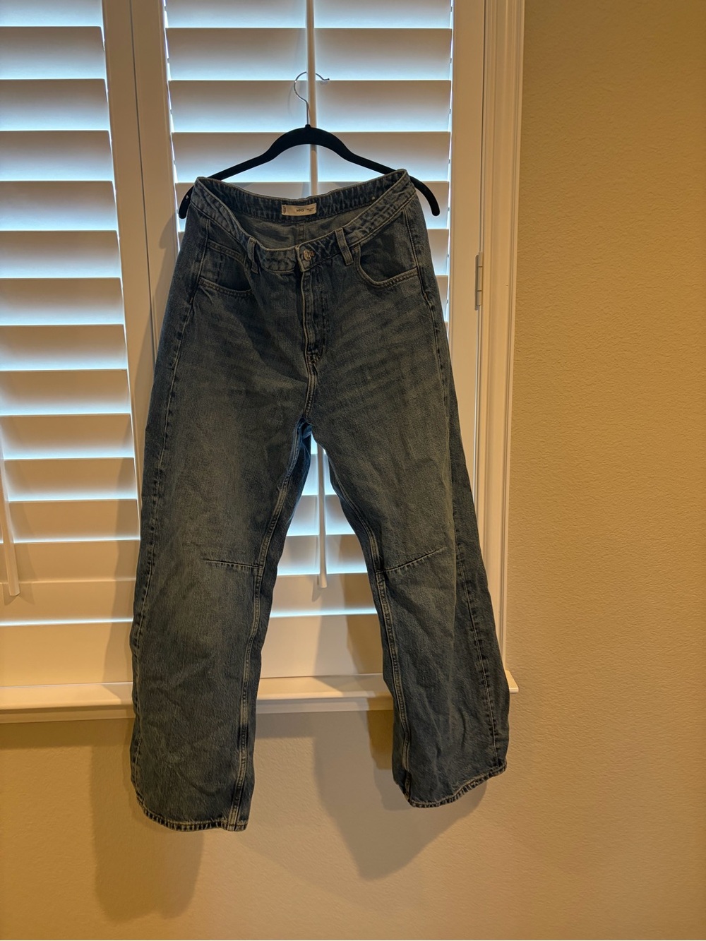 Mango Women's baggy jeans